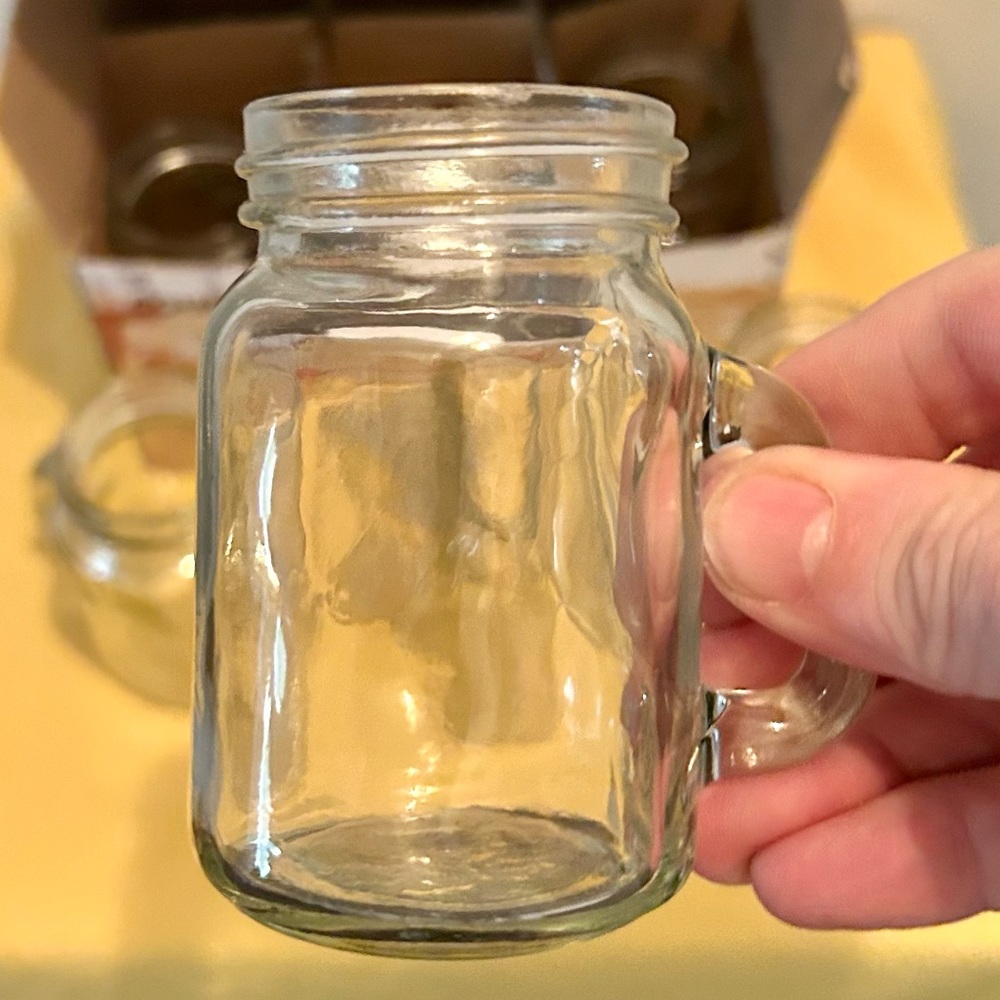 NIB 6 mini Mason Jar shot glasses with handles.